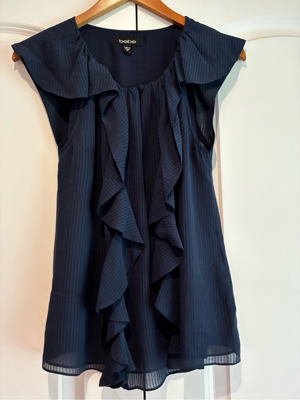 Bebe Navy on Navy Sripe  Short Sleeve Tunic/Camisole with Belt Size XS